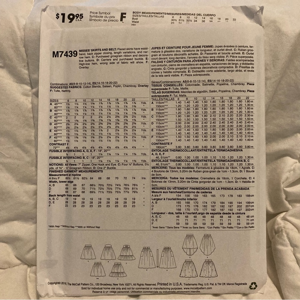 McCall’s Sewing Pattern 7439 - Picture 3 of 3